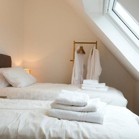 Remarkable 2-Bed Apartment In Culross Exteriör bild